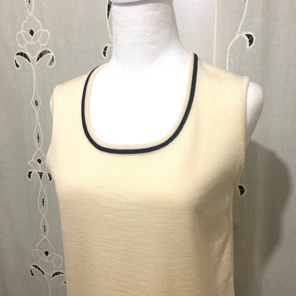 Escada Sleeveless Top, Cream and Black, Size 34 (Fits Like 2 or 4 US)
